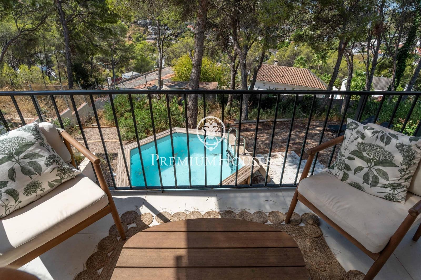 4 bedroom Villa for sale in Sant Pere de Ribes with pool garage - € 520,000 (Ref: 10021119)