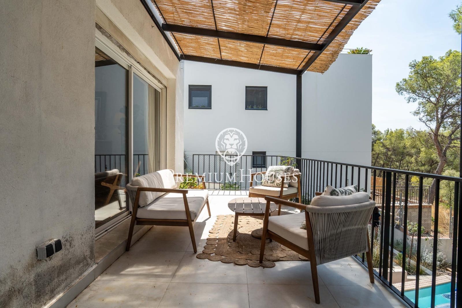 4 bedroom Villa for sale in Sant Pere de Ribes with pool garage - € 520,000 (Ref: 10021119)