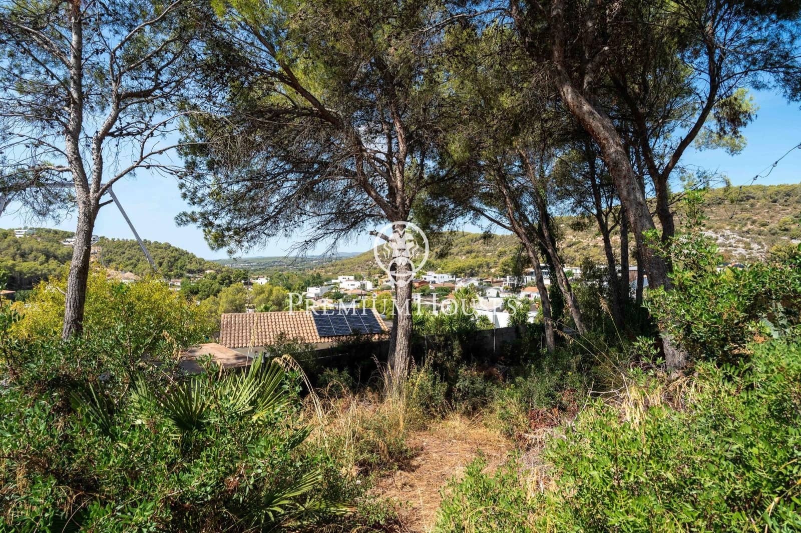 4 bedroom Villa for sale in Sant Pere de Ribes with pool garage - € 520,000 (Ref: 10021119)