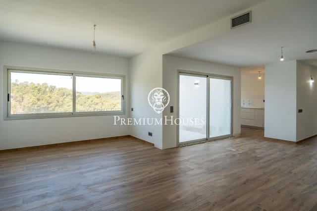 4 quarto Moradia para venda em Sant Pere de Ribes com piscina garagem - 850 000 € (Ref: 10021120)