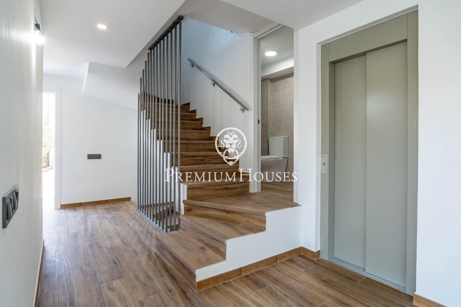 4 quarto Moradia para venda em Sant Pere de Ribes com piscina garagem - 850 000 € (Ref: 10021120)