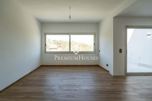 4 quarto Moradia para venda em Sant Pere de Ribes com piscina garagem - 850 000 € (Ref: 10021120)