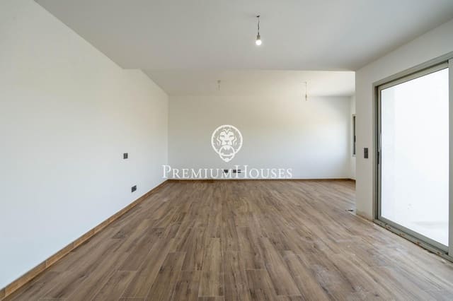 4 quarto Moradia para venda em Sant Pere de Ribes com piscina garagem - 850 000 € (Ref: 10021120)