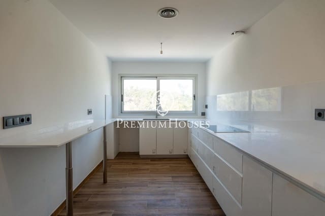 4 quarto Moradia para venda em Sant Pere de Ribes com piscina garagem - 850 000 € (Ref: 10021120)