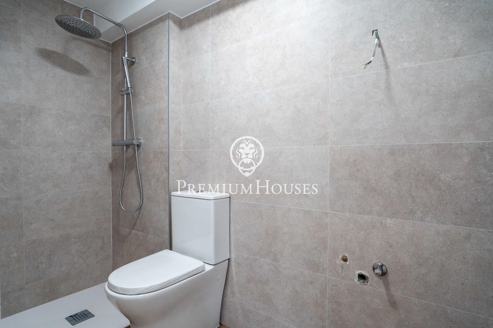 4 quarto Moradia para venda em Sant Pere de Ribes com piscina garagem - 850 000 € (Ref: 10021120)