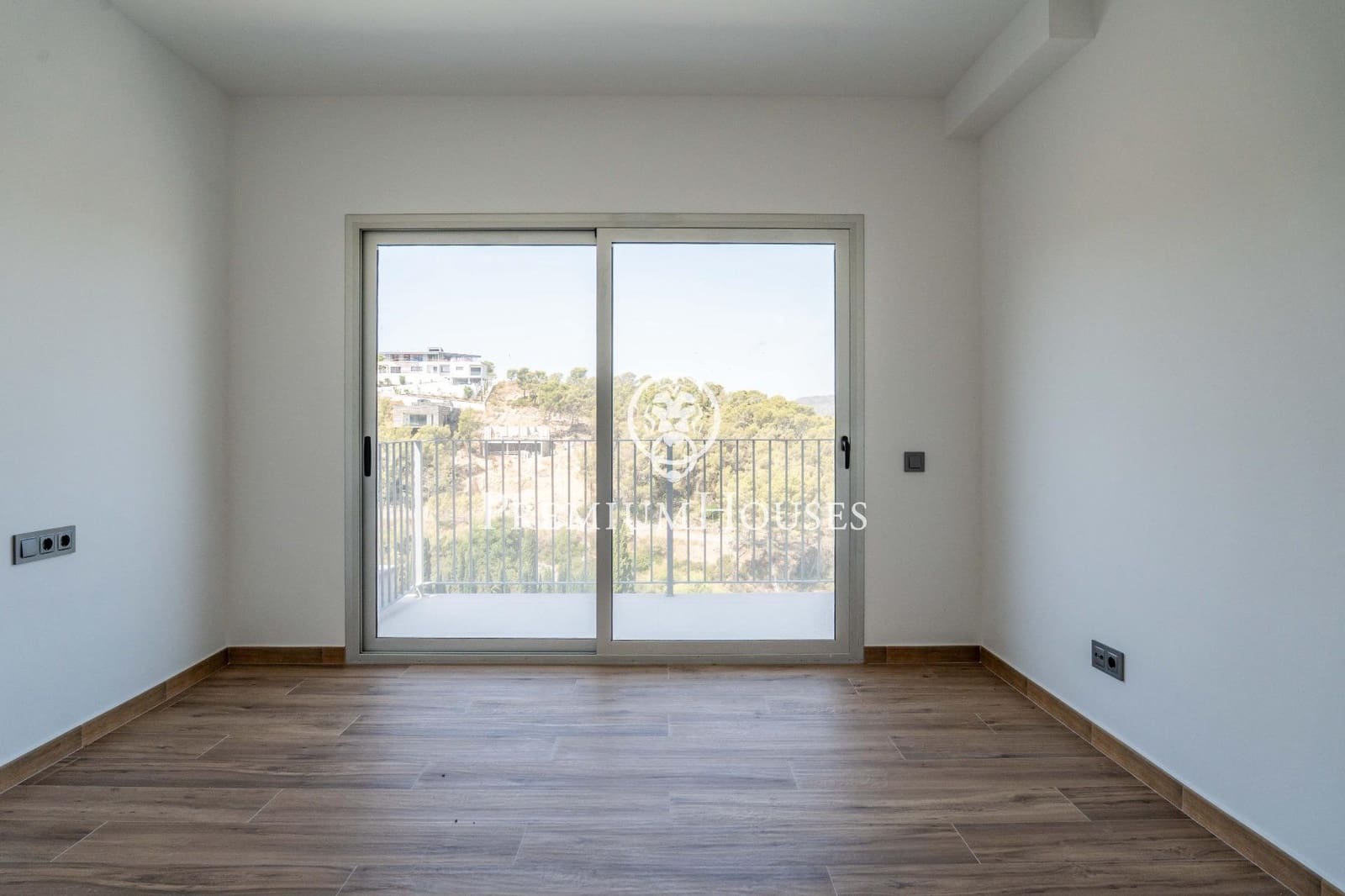 4 quarto Moradia para venda em Sant Pere de Ribes com piscina garagem - 850 000 € (Ref: 10021120)