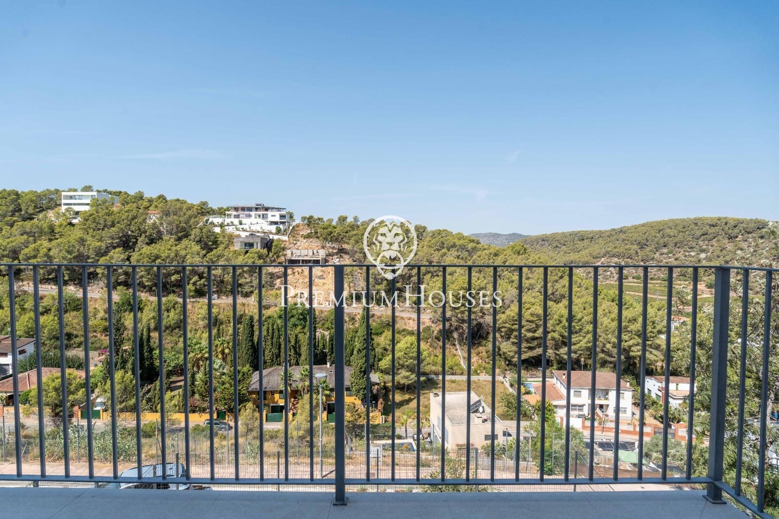 4 quarto Moradia para venda em Sant Pere de Ribes com piscina garagem - 850 000 € (Ref: 10021120)