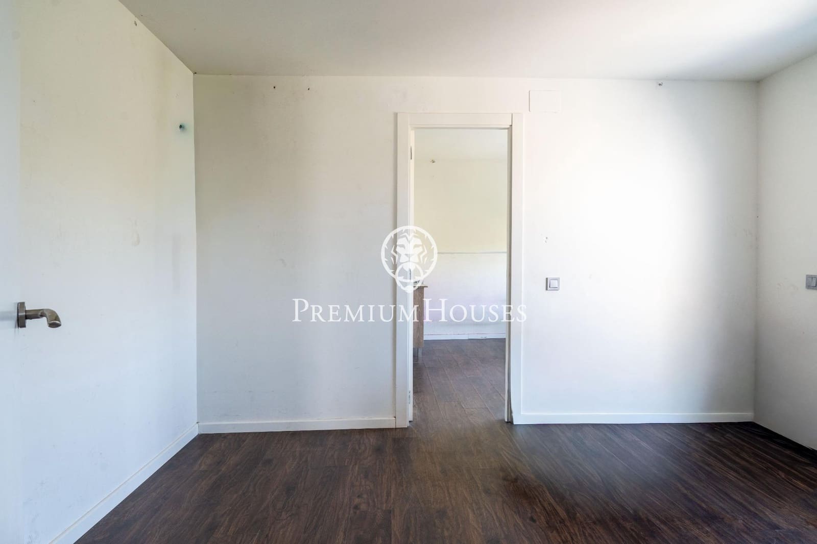 4 makuuhuone Huvila myytävänä paikassa Sant Pere de Ribes mukana uima-altaan 
autotalli - 650 000 € (Ref: 10021121)