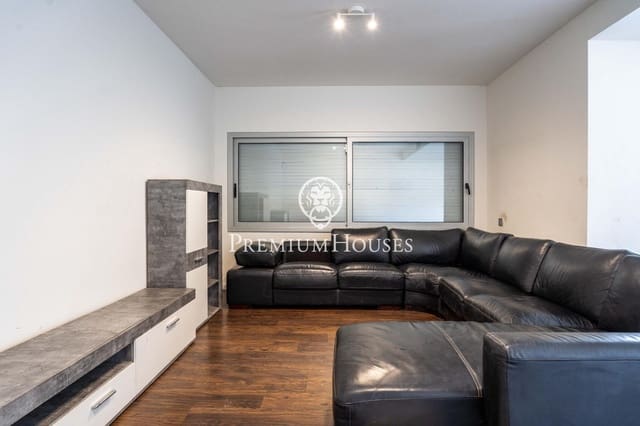 4 makuuhuone Huvila myytävänä paikassa Sant Pere de Ribes mukana uima-altaan 
autotalli - 650 000 € (Ref: 10021121)