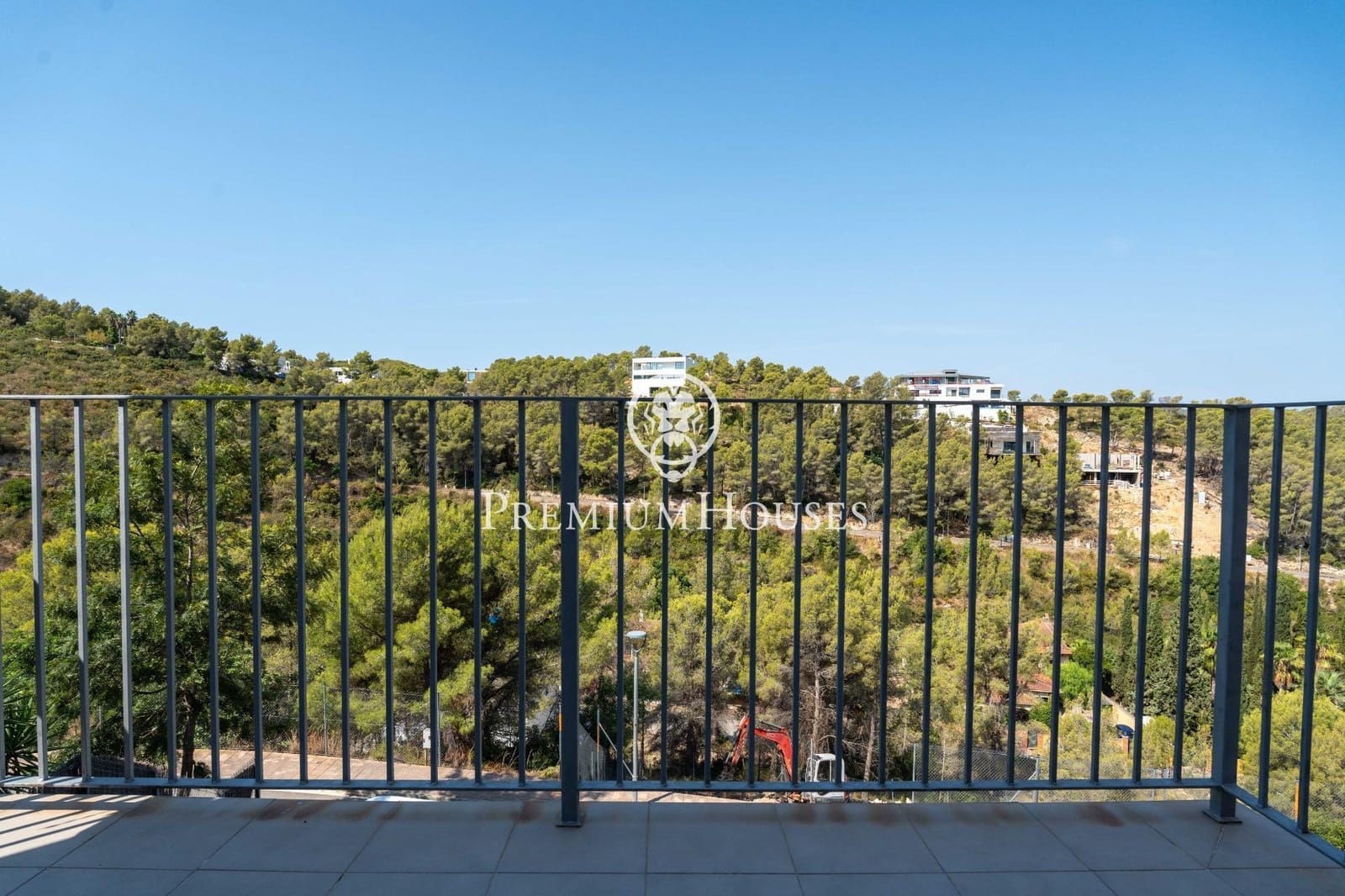 4 makuuhuone Huvila myytävänä paikassa Sant Pere de Ribes mukana uima-altaan 
autotalli - 650 000 € (Ref: 10021121)