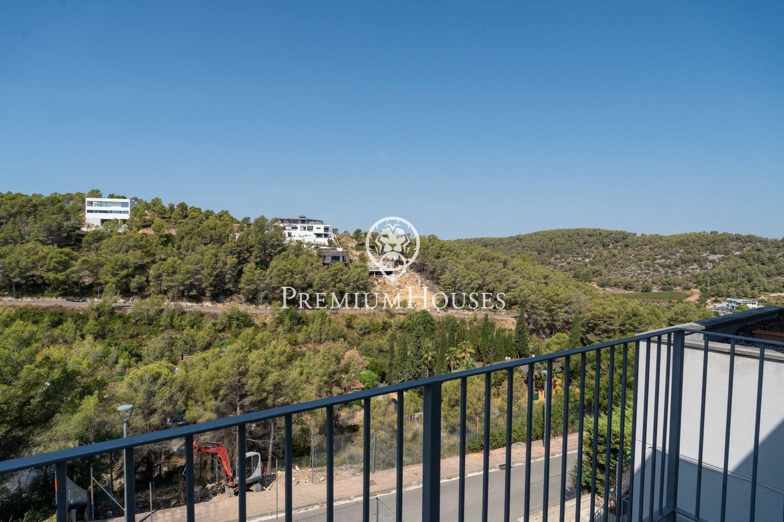 4 makuuhuone Huvila myytävänä paikassa Sant Pere de Ribes mukana uima-altaan 
autotalli - 650 000 € (Ref: 10021121)