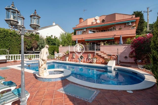 8 bedroom Villa for sale in Gavà with pool garage - € 2,100,000 (Ref: 10024378)