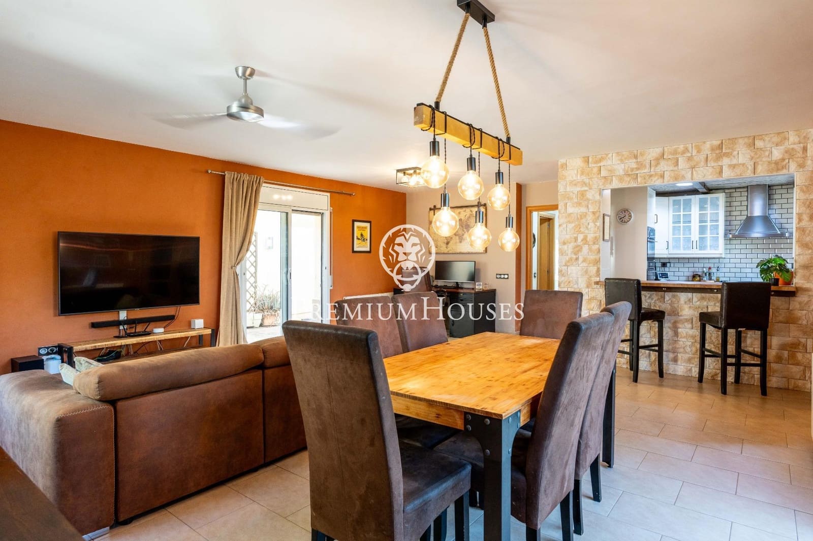 4 Zimmer Villa zu verkaufen in Olivella mit Pool Garage - 487.500 € (Ref: 10024379)