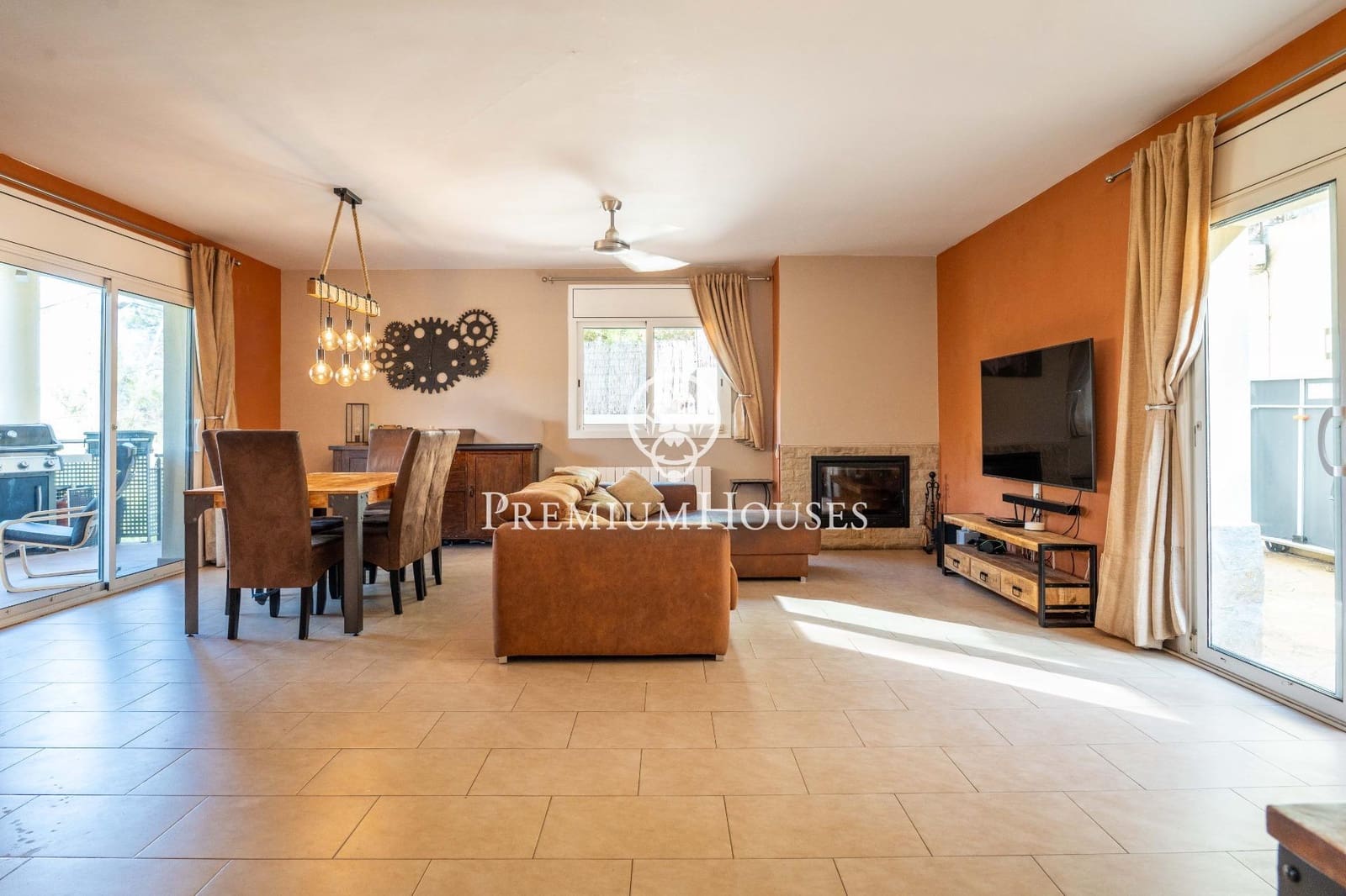 4 Zimmer Villa zu verkaufen in Olivella mit Pool Garage - 487.500 € (Ref: 10024379)