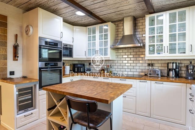 4 Zimmer Villa zu verkaufen in Olivella mit Pool Garage - 487.500 € (Ref: 10024379)