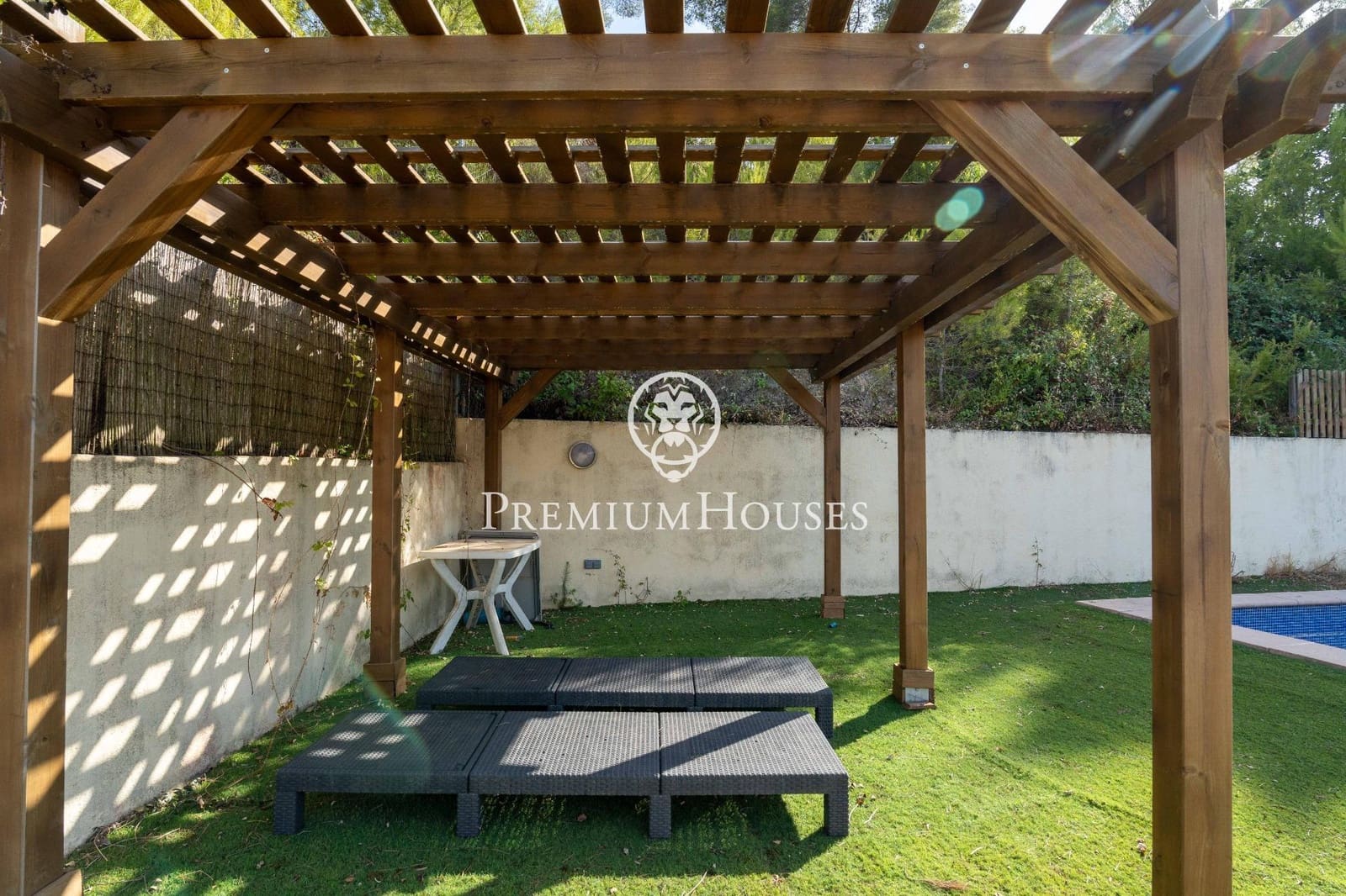 4 Zimmer Villa zu verkaufen in Olivella mit Pool Garage - 487.500 € (Ref: 10024379)