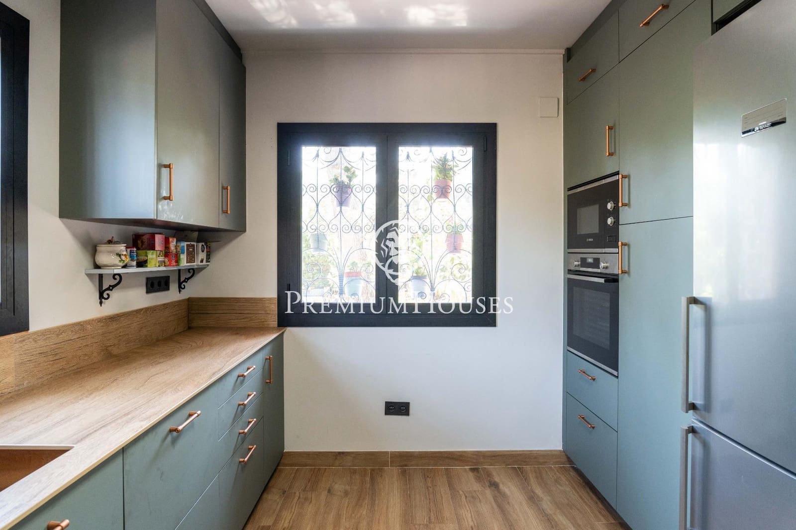 4 sypialnia Finka/Dom wiejski na sprzedaż w La Secuita z basenem - 1 050 000 € (Ref: 10031970)