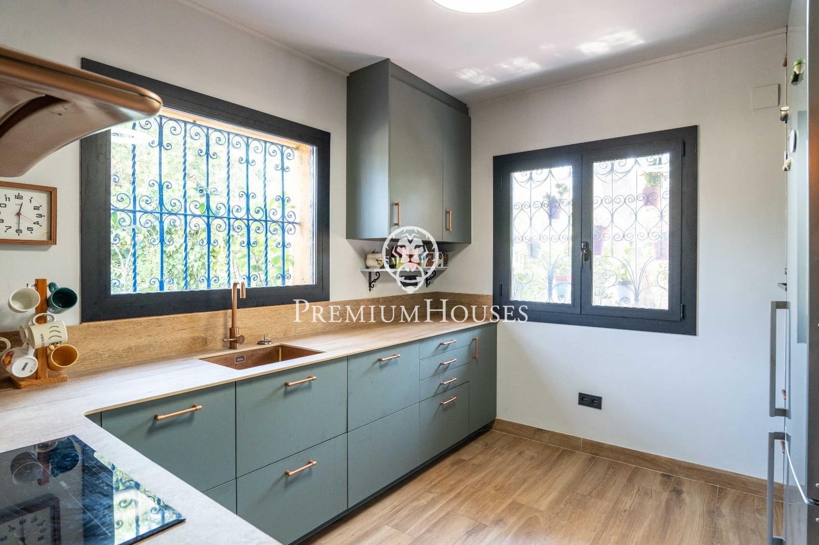 4 sypialnia Finka/Dom wiejski na sprzedaż w La Secuita z basenem - 1 050 000 € (Ref: 10031970)