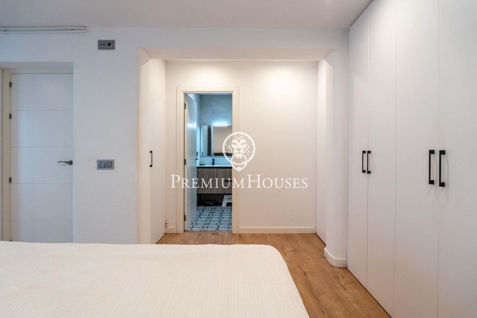 3 bedroom Flat for sale in Tarragona city - € 638,000 (Ref: 10037585)