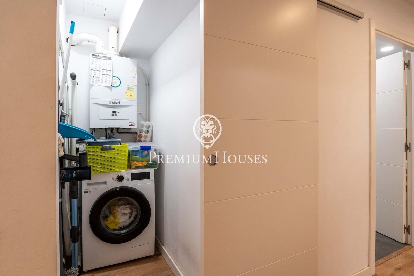 3 bedroom Flat for sale in Tarragona city - € 638,000 (Ref: 10037585)