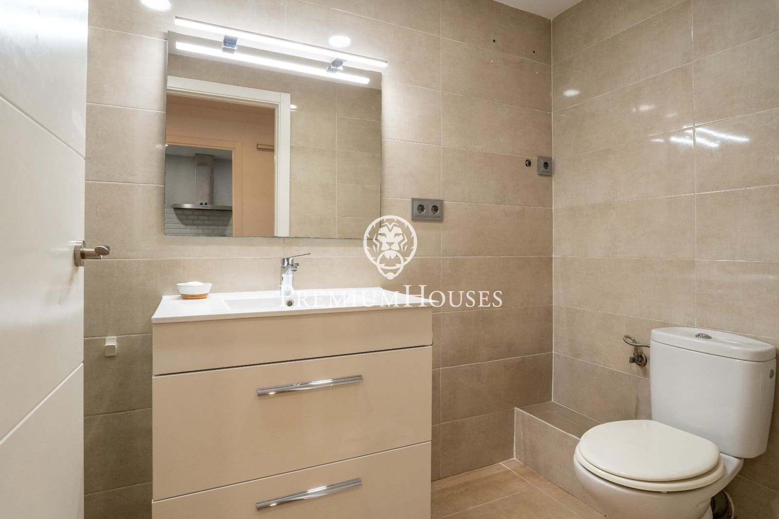3 bedroom Flat for sale in Tarragona city - € 638,000 (Ref: 10037585)