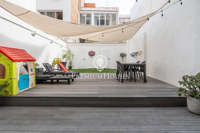 3 bedroom Flat for sale in Tarragona city - € 638,000 (Ref: 10037585)