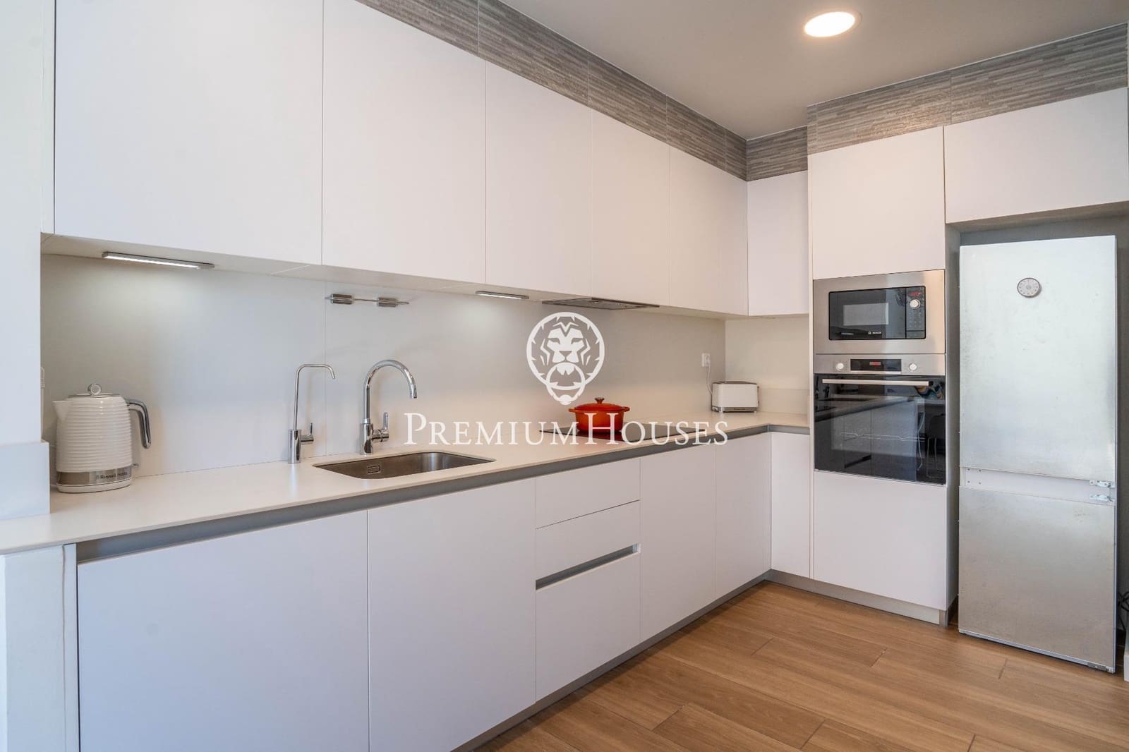 2 soverom Penthouse til salgs i Vilanova i la Geltru med svømmebasseng - € 750 000 (Ref: 10041317)