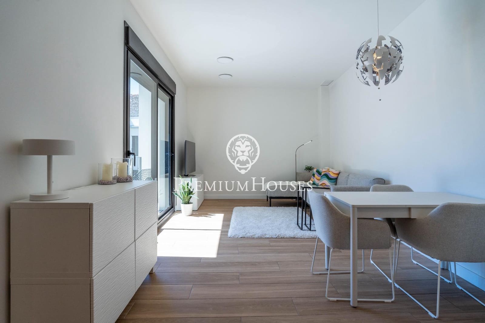 2 soverom Penthouse til salgs i Vilanova i la Geltru med svømmebasseng - € 750 000 (Ref: 10041317)