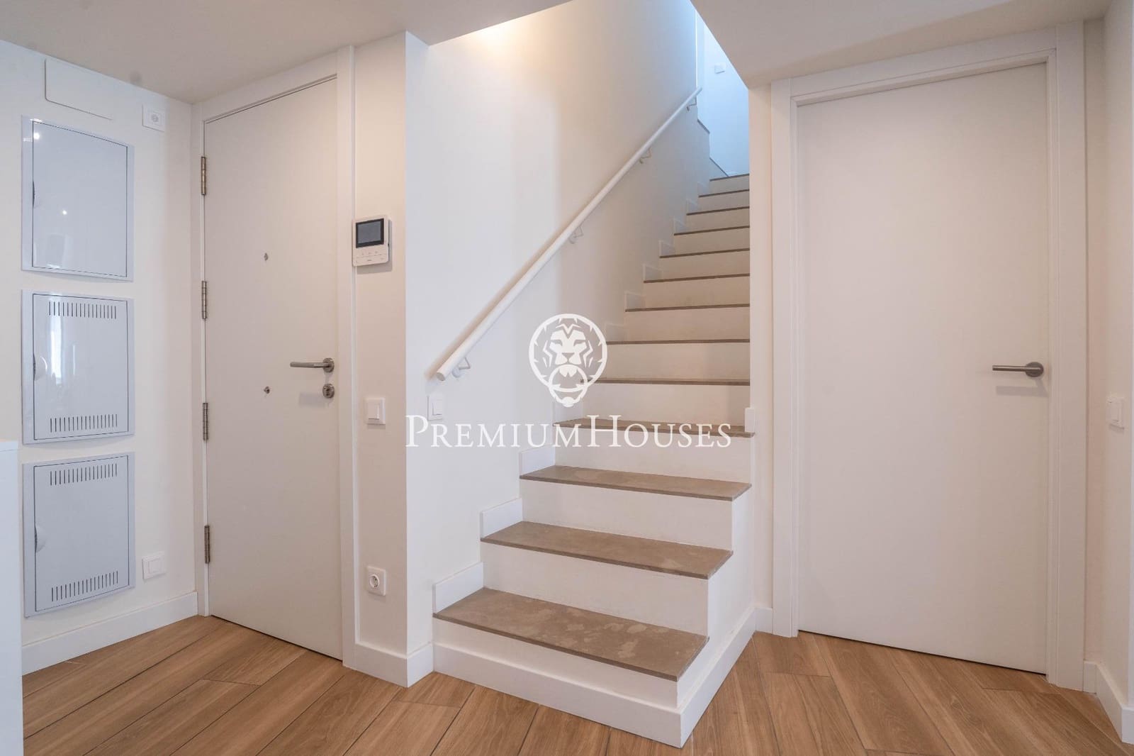 2 soverom Penthouse til salgs i Vilanova i la Geltru med svømmebasseng - € 750 000 (Ref: 10041317)