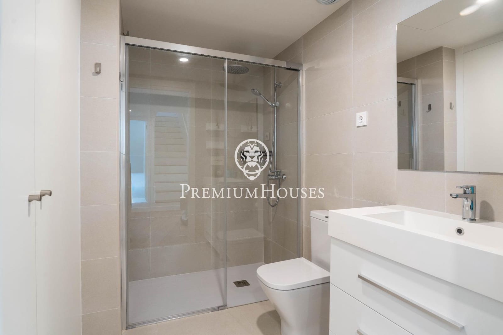 2 soverom Penthouse til salgs i Vilanova i la Geltru med svømmebasseng - € 750 000 (Ref: 10041317)