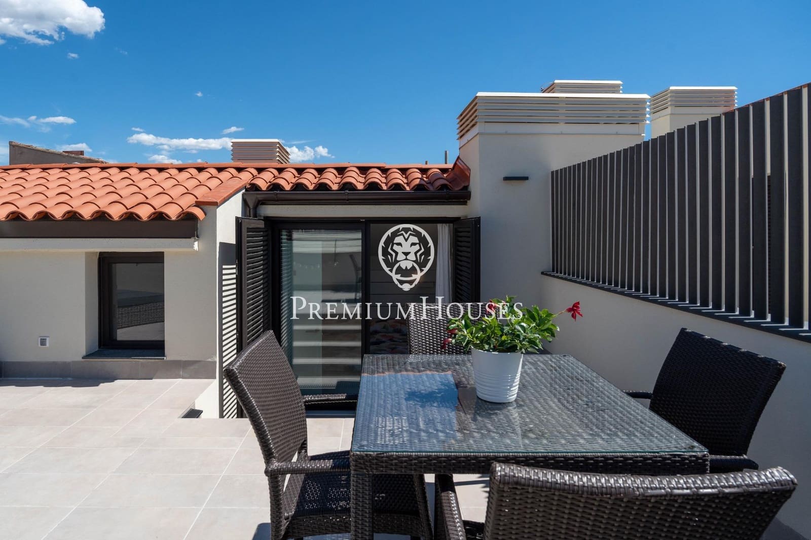 2 soverom Penthouse til salgs i Vilanova i la Geltru med svømmebasseng - € 750 000 (Ref: 10041317)