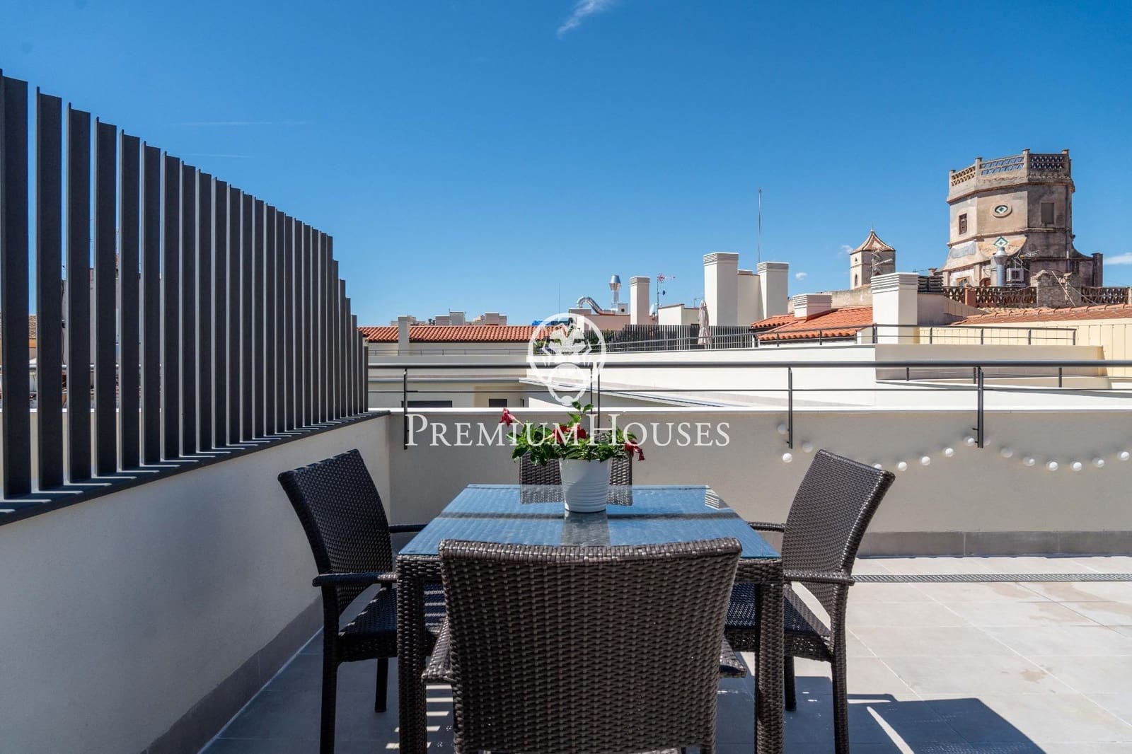 2 soverom Penthouse til salgs i Vilanova i la Geltru med svømmebasseng - € 750 000 (Ref: 10041317)