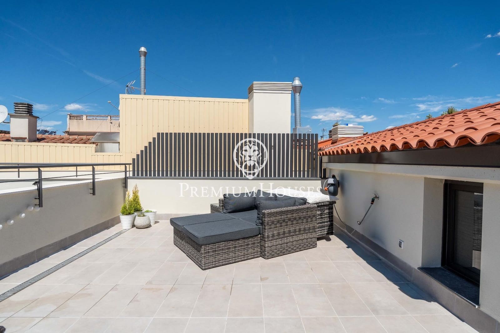2 soverom Penthouse til salgs i Vilanova i la Geltru med svømmebasseng - € 750 000 (Ref: 10041317)