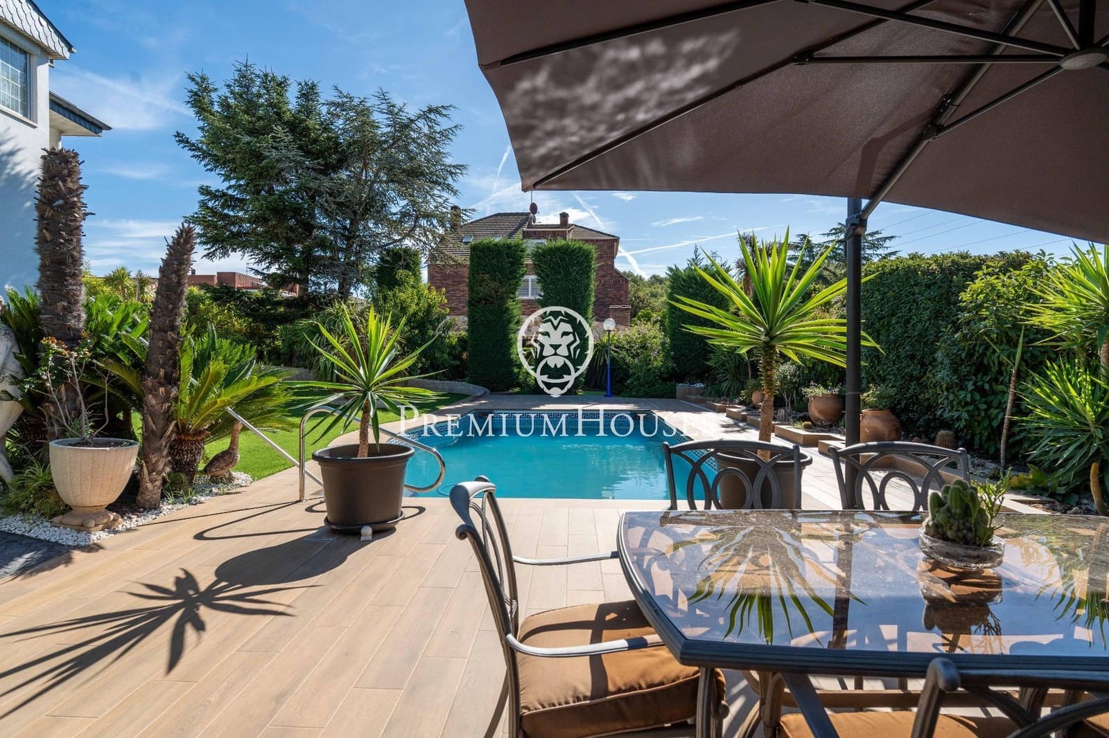 4 soveværelse Villa til salg i Begues med swimmingpool garage - € 825.000 (Ref: 10045242)
