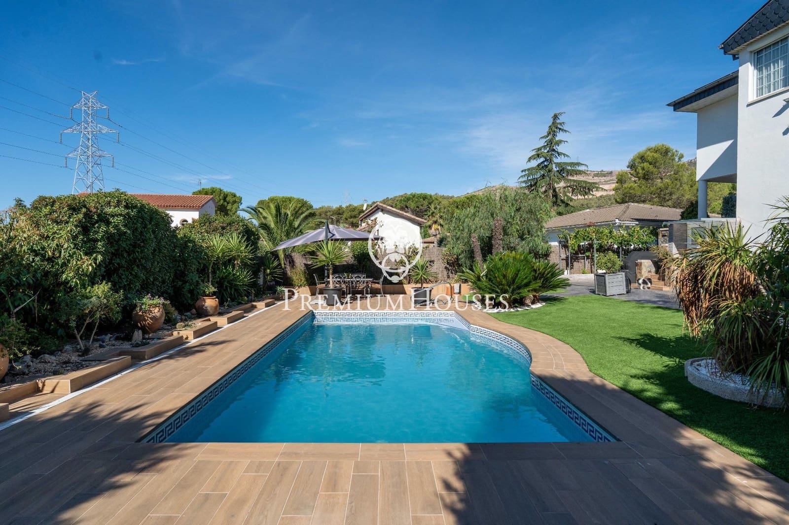 4 soveværelse Villa til salg i Begues med swimmingpool garage - € 825.000 (Ref: 10045242)