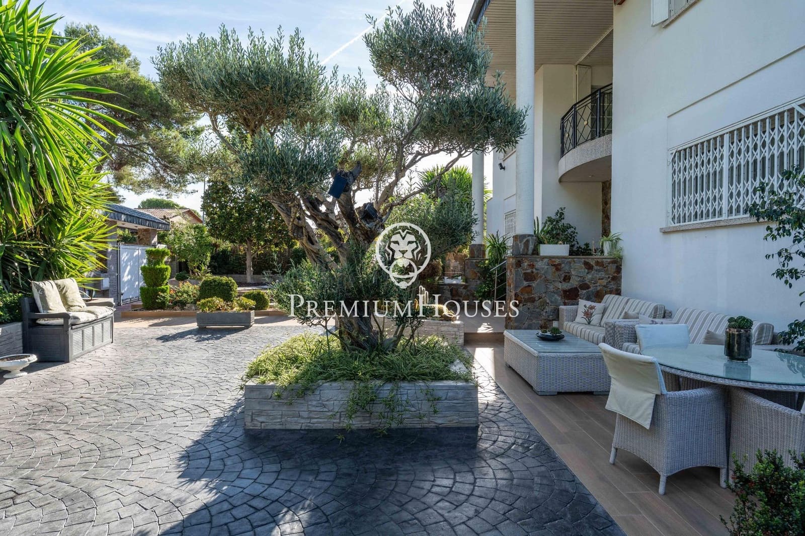 4 soveværelse Villa til salg i Begues med swimmingpool garage - € 825.000 (Ref: 10045242)