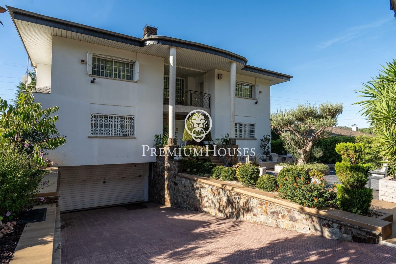 4 soveværelse Villa til salg i Begues med swimmingpool garage - € 825.000 (Ref: 10045242)