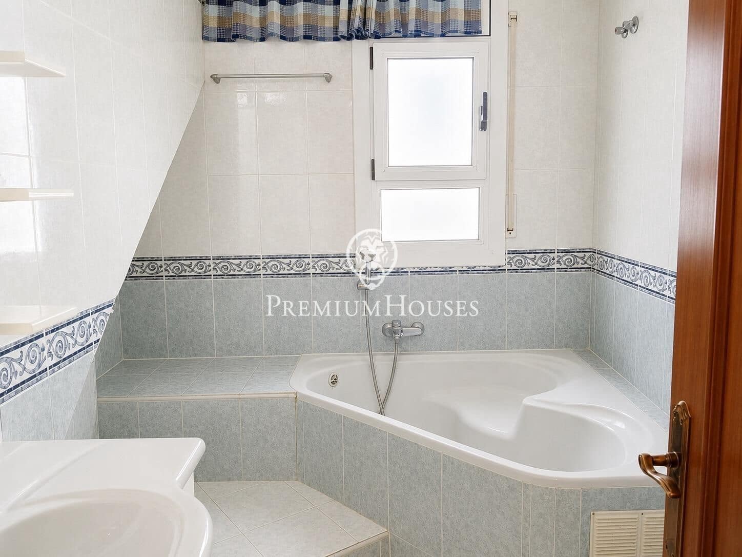 6 quarto Moradia em Banda para venda em Sant Pere de Ribes com garagem - 620 000 € (Ref: 10049555)