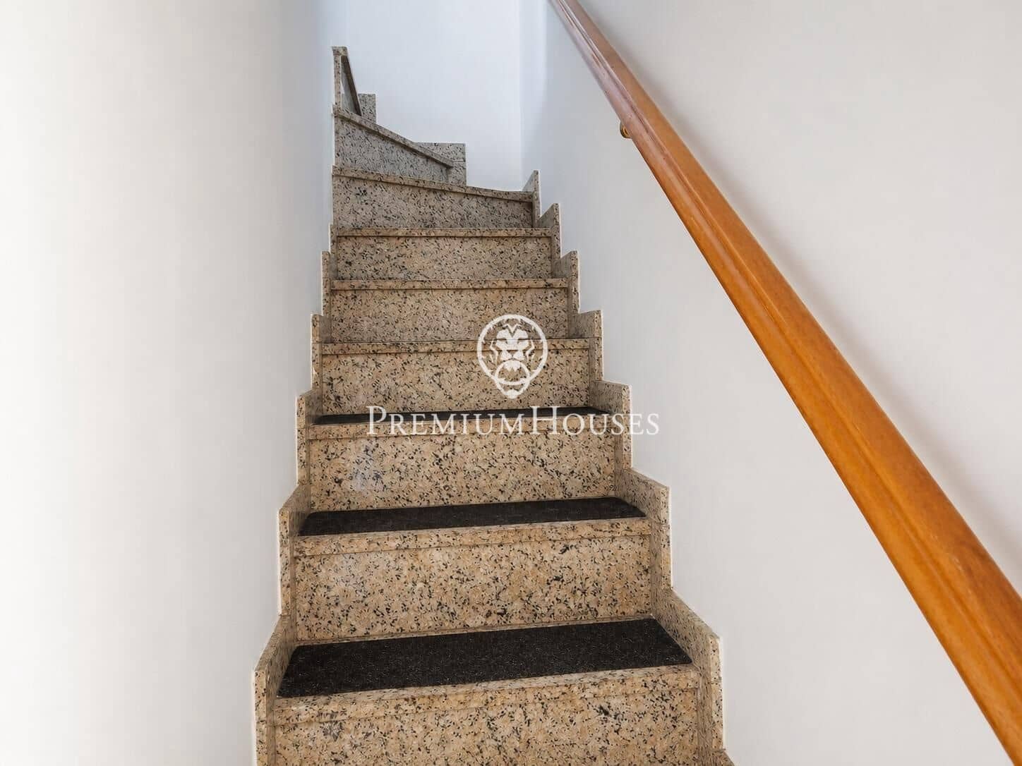 6 quarto Moradia em Banda para venda em Sant Pere de Ribes com garagem - 620 000 € (Ref: 10049555)