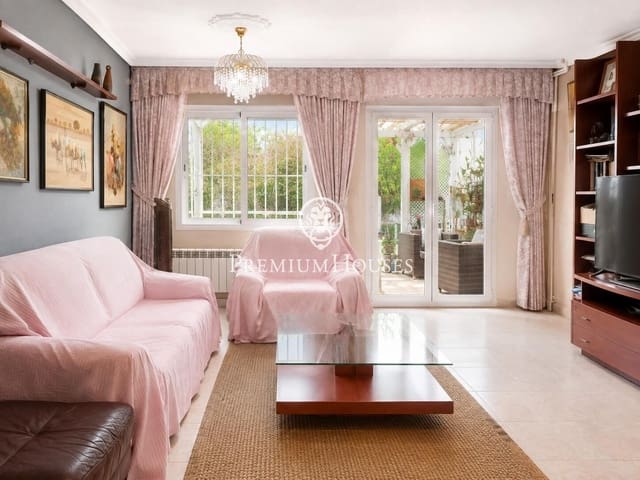 6 sovrum Radhus till salu i Sant Pere de Ribes med garage - 620 000 € (Ref: 10049555)