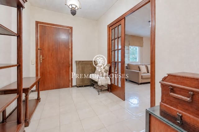 7 soveværelse Byhus til salg i Gavà med garage - € 720.000 (Ref: 10094561)