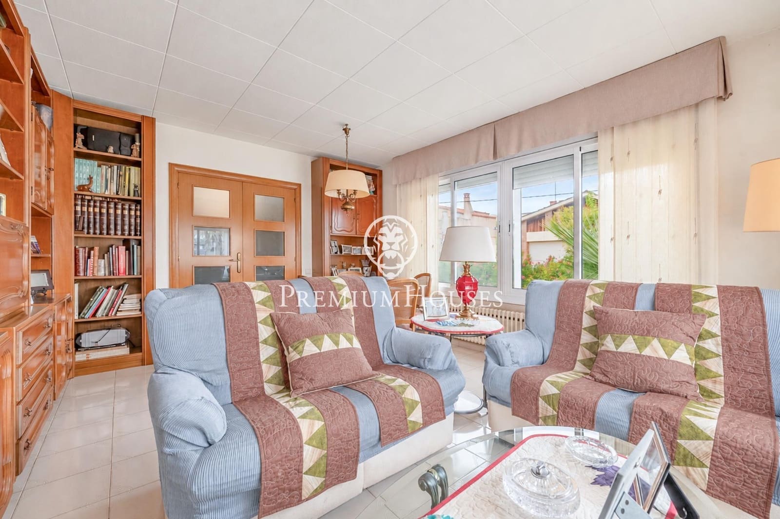 7 soveværelse Byhus til salg i Gava med garage - € 720.000 (Ref: 10094561)