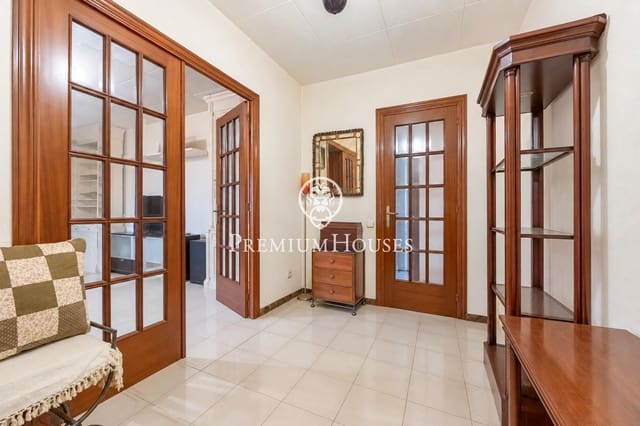 7 soveværelse Byhus til salg i Gavà med garage - € 720.000 (Ref: 10094561)