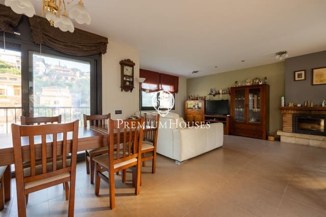 5 slaapkamer Villa te koop in Sitges met zwembad garage - € 895.000 (Ref: 10098363)