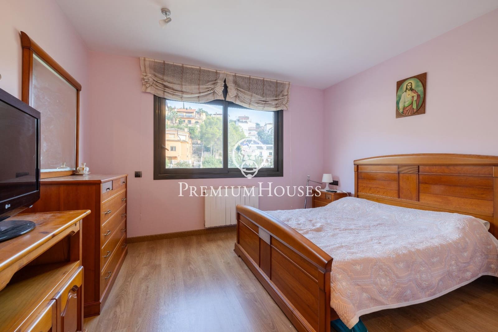 5 slaapkamer Villa te koop in Sitges met zwembad garage - € 895.000 (Ref: 10098363)
