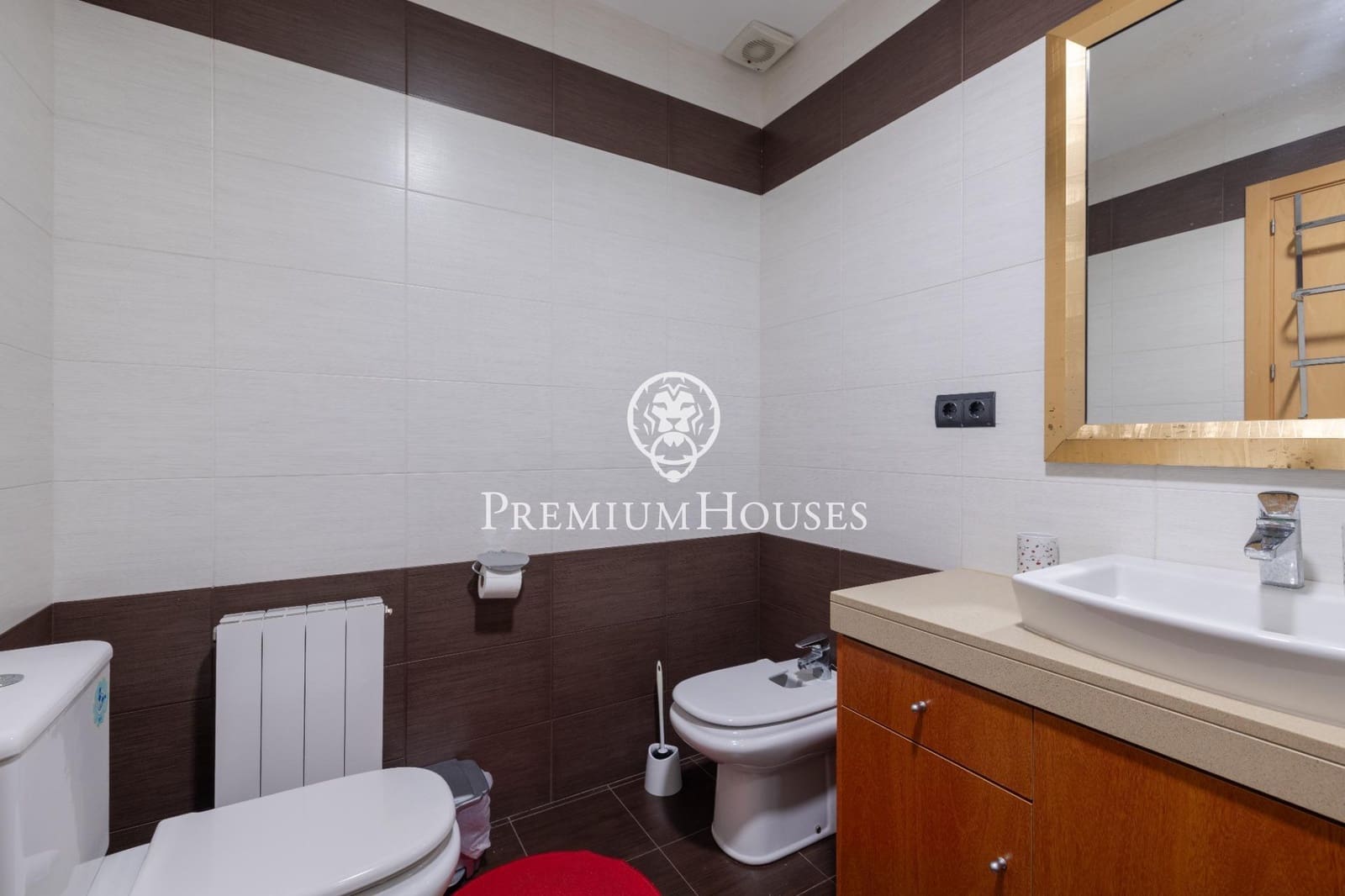 5 slaapkamer Villa te koop in Sitges met zwembad garage - € 895.000 (Ref: 10098363)