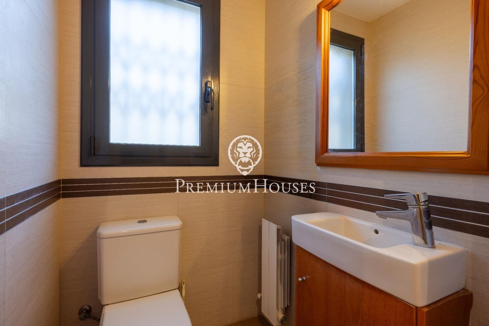 5 slaapkamer Villa te koop in Sitges met zwembad garage - € 895.000 (Ref: 10098363)