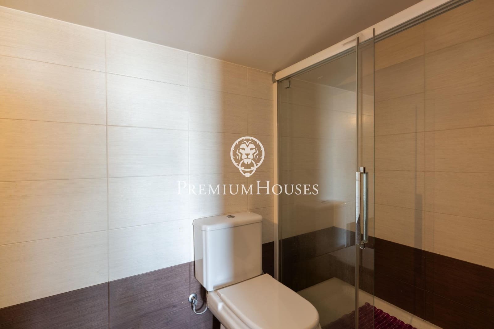 5 slaapkamer Villa te koop in Sitges met zwembad garage - € 895.000 (Ref: 10098363)
