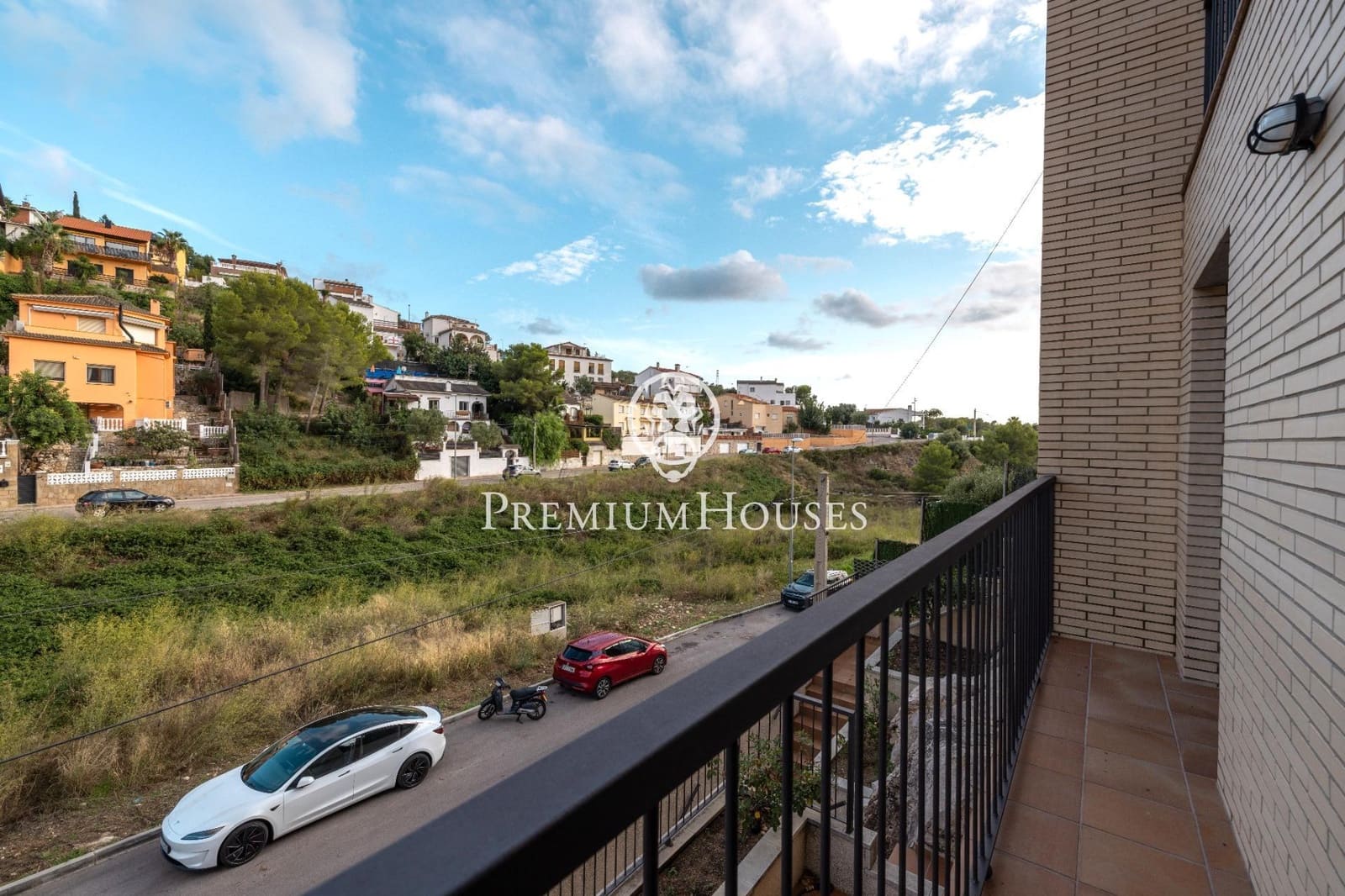 5 slaapkamer Villa te koop in Sitges met zwembad garage - € 895.000 (Ref: 10098363)
