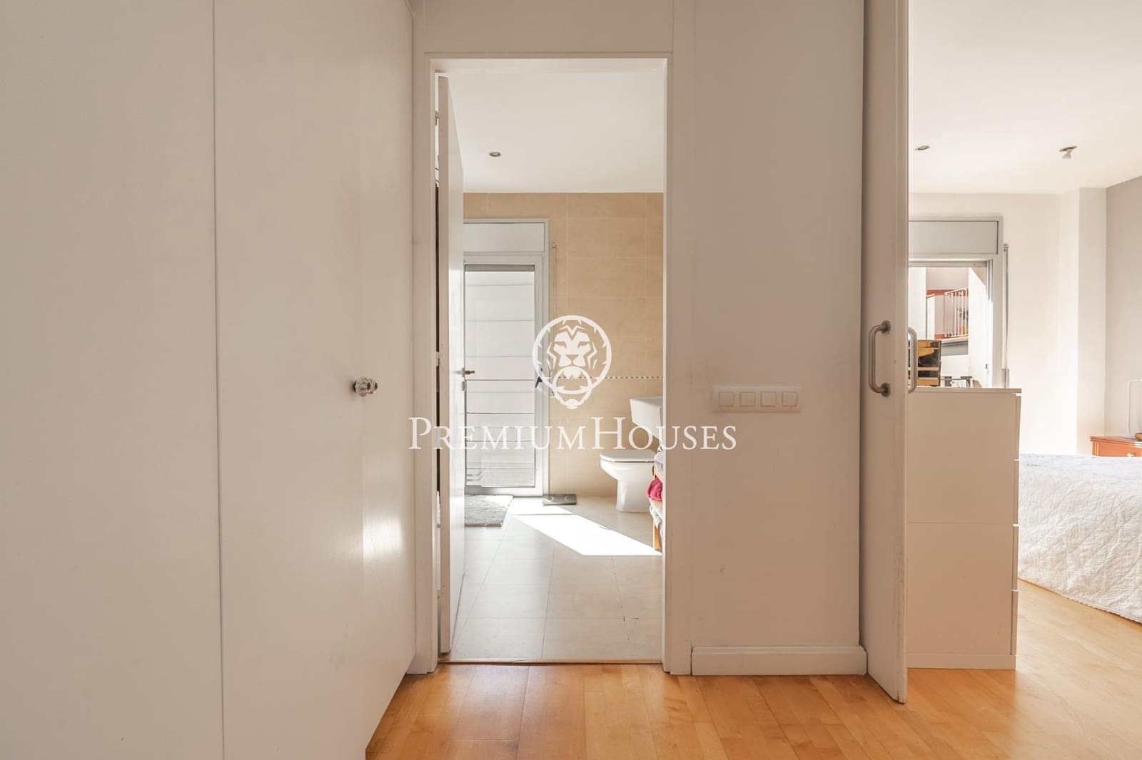 3 bedroom Townhouse for sale in Vilanova i la Geltru with garage - € 747,000 (Ref: 10109921)